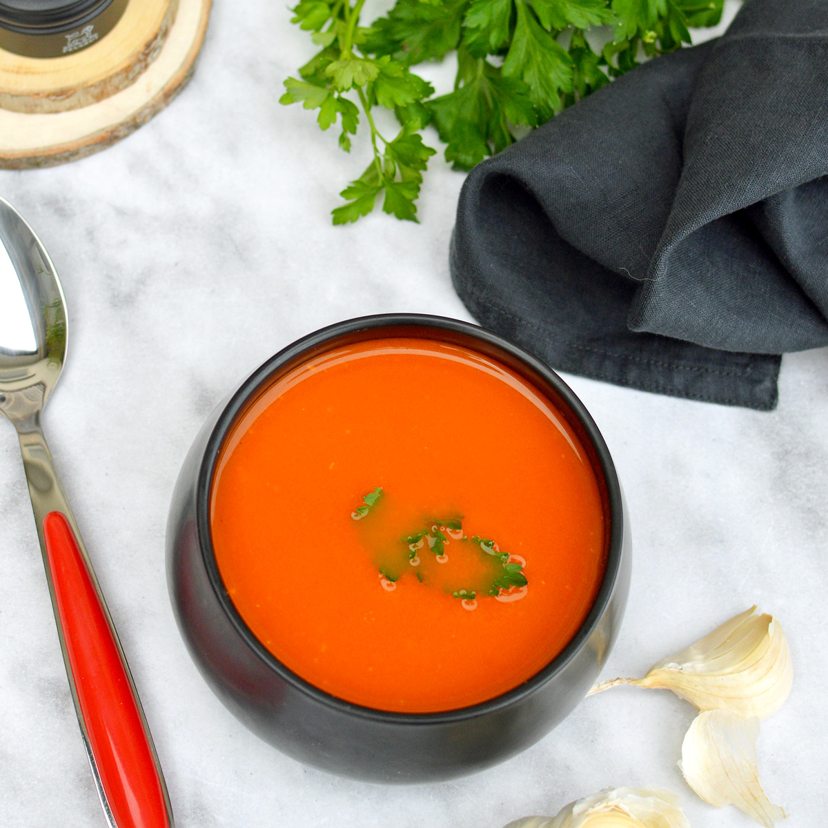 Soupe tomate rapide : Recette de Soupe tomate rapide